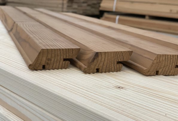 Deska elewacyjna drewniana – ciepło i elegancja na zewnątrz Twojego domu